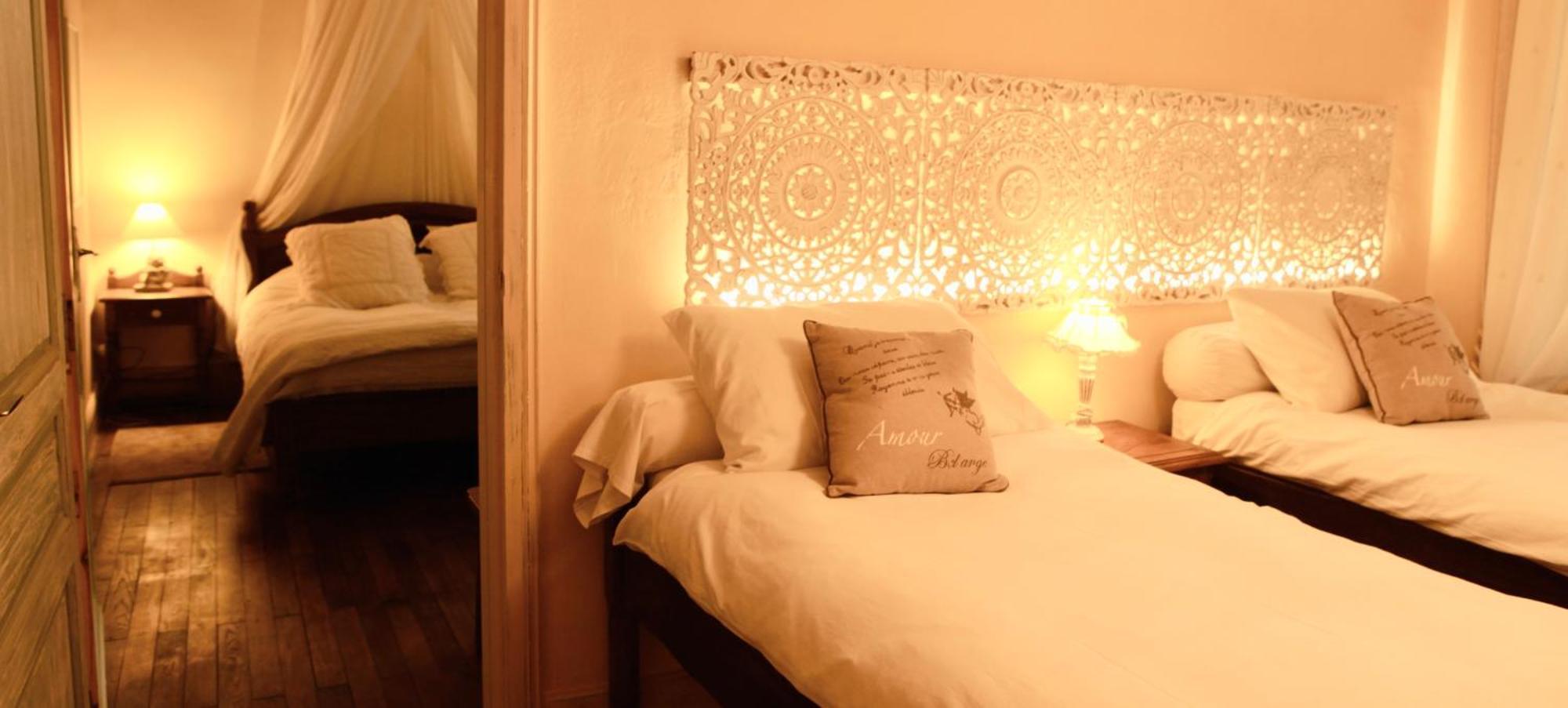 Le Relais Des Anges Bed & Breakfast Mercues Exterior photo